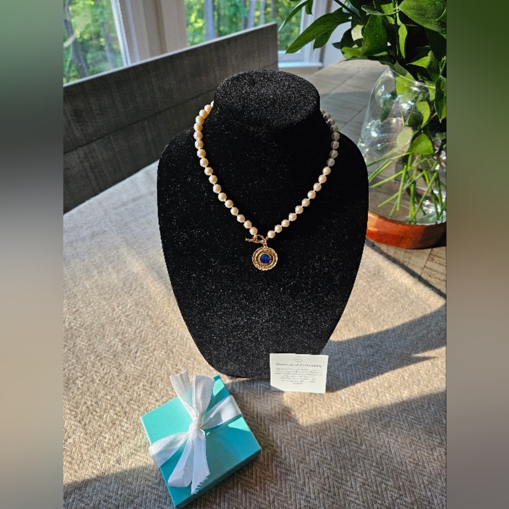 Dog House Freshwater Pearls - Picture 2 of 4